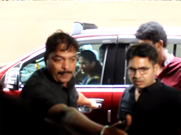 ’லேடி சூப்பர் ஸ்டார்’ நயன்தாரா வாங்கிய புதிய கார் இதுதான்!