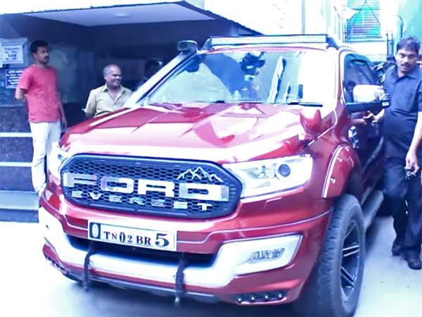 ’லேடி சூப்பர் ஸ்டார்’ நயன்தாரா வாங்கிய புதிய கார் இதுதான்!