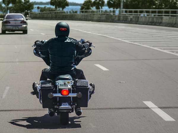 ஜிஎஸ்டி-க்கு பிறகு இறங்கு முகத்தில் ஹெல்மெட் விற்பனை..!!