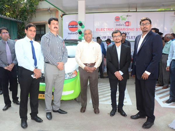 இந்தியாவின் முதல் மின்சார வாகனங்களுக்கான சார்ஜிங் நிலையம் திறப்பு..!!