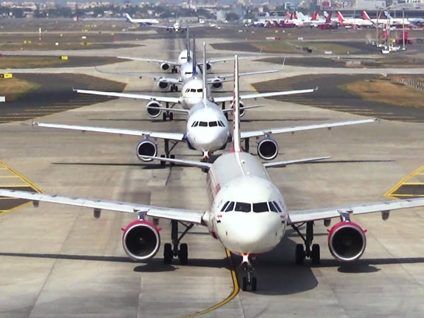 அதிக விமானங்களை கையாள்வதில் மும்பை விமான நிலையம் சாதனை!