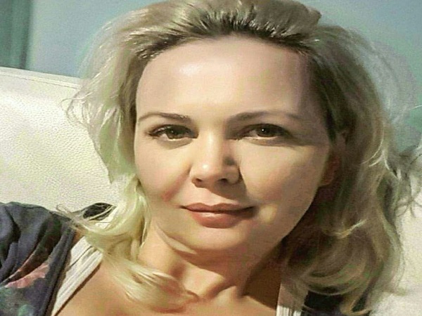 கார் வாங்கும் நடிகரின் கனவை நிறைவேற்றி தந்த ரசிகை..!!