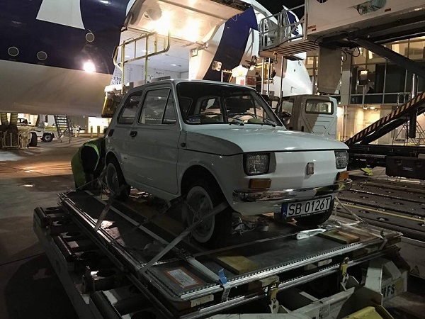 கார் வாங்கும் நடிகரின் கனவை நிறைவேற்றி தந்த ரசிகை..!!