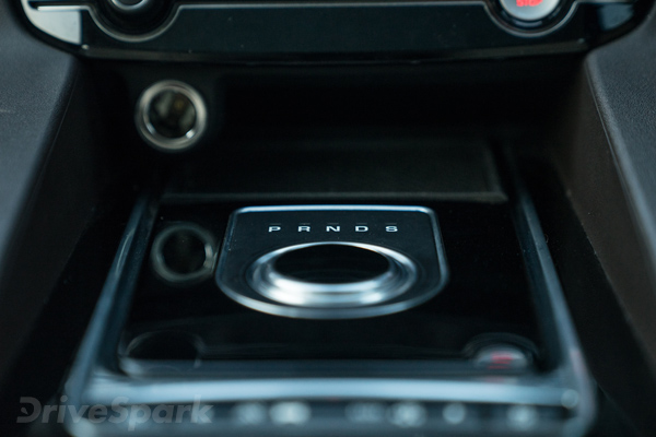  புதிய ஜாகுவார் எஃப்- பேஸ் எஸ்யூவி: டெஸ்ட் டிரைவ் ரிப்போர்ட்!