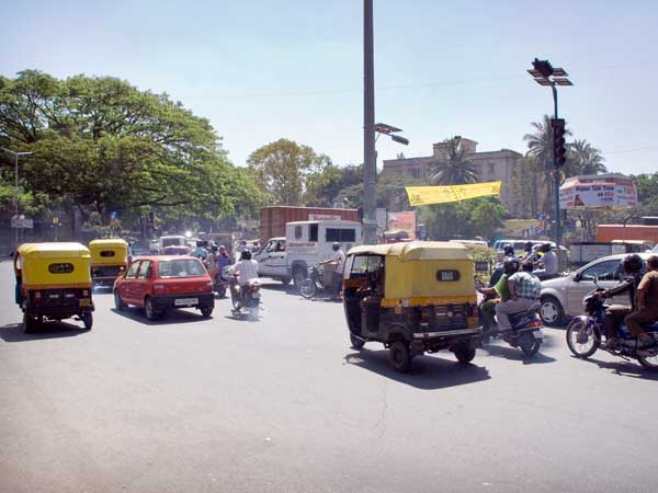 2ம் ஞாயிற்று கிழமைகளில் பொது போக்குவரத்து மட்டும்தான்..!!