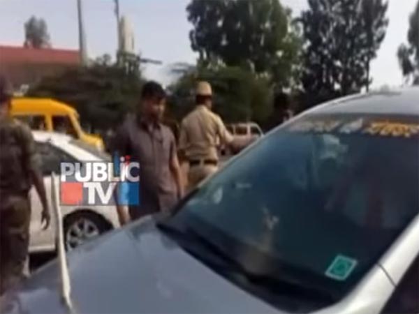 சாலையில் பேரிகேடுகளை உடைத்த எம்.பி மீது போலீஸார் வழக்கு..!!