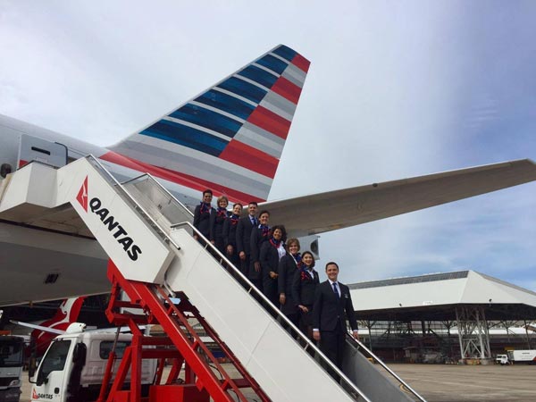 போர்டிங் இடது புறங்களில் மட்டுமே இருப்பதற்கான பின்னணி..!!