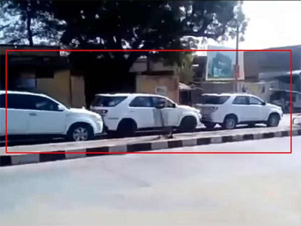 ஒன்றோடு ஒன்று மோதிக்கொண்ட முதலவர் கான்வாய் கார்கள்..!!