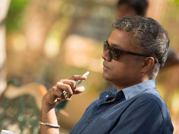 கார் விபத்தில் காயங்களுடன் உயிர் தப்பிய கௌதம் மேனன்..!!