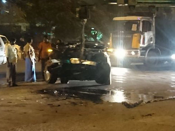 கார் விபத்தில் காயங்களுடன் உயிர் தப்பிய கௌதம் மேனன்..!!