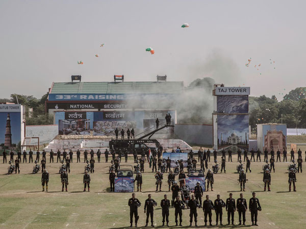 ராயல் என்ஃபீல்டு ஸ்டெல்த் பிளாக் 500- ஆன்லைனில் விற்பனைக்கு..!! 