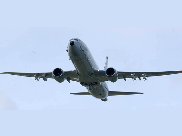  போயிங் பி-8ஐ கடற்படை விமானத்தின் சிறப்புகள்!