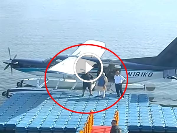 போலீஸ் தடையையும் மீறி கடல் விமானத்தில் பறந்த மோடி..!!