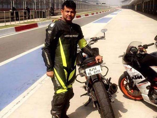 சாலை விபத்தில் மூளை செயலிழந்து சூப்பர் பைக் ரைடர் பலி..!!