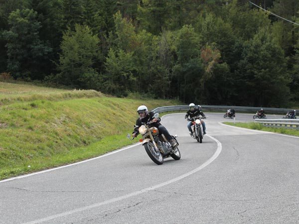 உலகளவில் வியாபித்திருக்கும் ராயல் என்ஃபீல்டு..!!