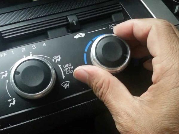 ஏசி போடுவதால் காரின் மைலேஜ் குறையுமா?- சந்தேகத்திற்கான பதில்! ஏசி போடுவதால் காரின் மைலேஜ் குறையுமா?- சந்தேகத்திற்கான பதில்!