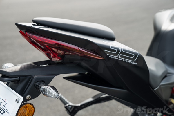 தொழில்நுட்ப விபர அட்டவணை