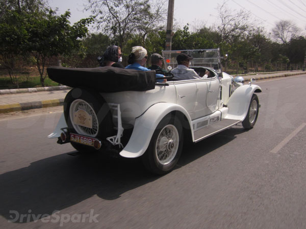 பழைய கார்களை பயன்படுத்த இந்தியாவில் இனி தடையில்லை..!! பழைய கார்களை பயன்படுத்த இந்தியாவில் இனி தடையில்லை..!!