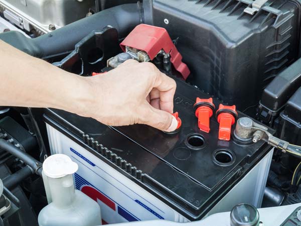 கார் ஸ்டார்ட் ஆகாமல் போவதற்கான 5 காரணங்கள்..!!