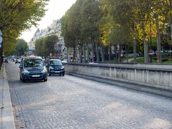 பெட்ரோல், டீசல் உற்பத்தியை விரைவில் கைவிடும் ஃபிரான்ஸ்..!!