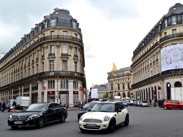 பெட்ரோல், டீசல் உற்பத்தியை விரைவில் கைவிடும் ஃபிரான்ஸ்..!!