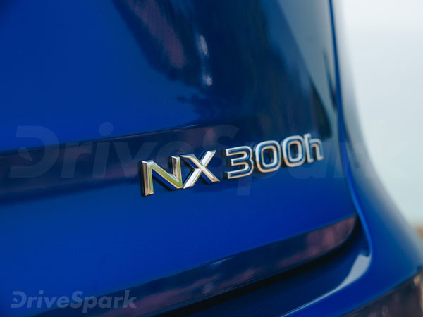 இந்தியாவில் லெக்சஸ் என்எக்ஸ் 300 ஹெச் கார் விற்பனைக்கு அறிமுகம்..!!