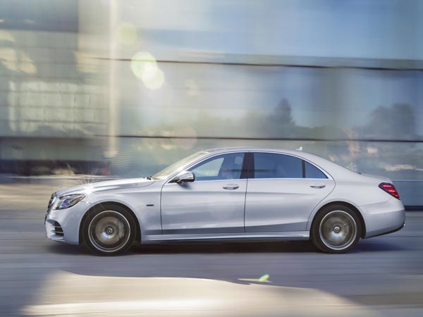 மெர்சிடிஸ் எஸ்- கிளாஸ் ஃபேஸ்லிஃப்ட் காரின் ஸ்பை படங்கள் வெளியானது..!!