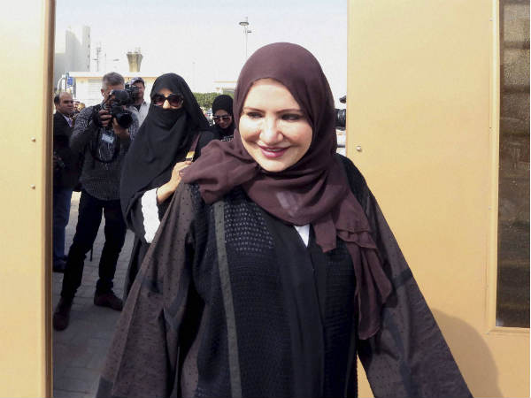 பெண்கள் வாகனம் ஓட்டுவதில் சவூதி அரேபிய அரசு புதிய உத்தரவு..!