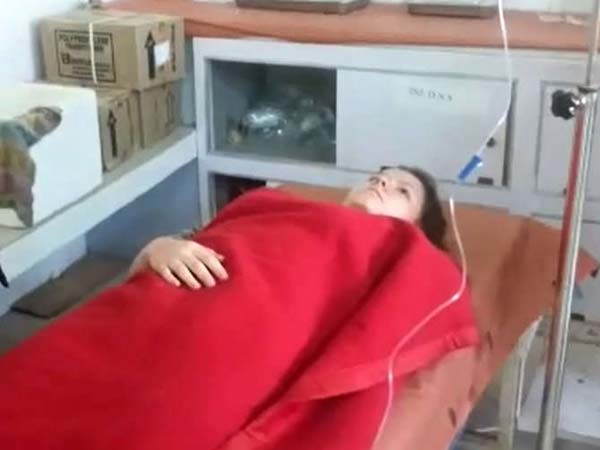 உதவிக்கு வராத போலீசால் சாலையில் உயிரைவிட்ட இளம்பெண்..!!