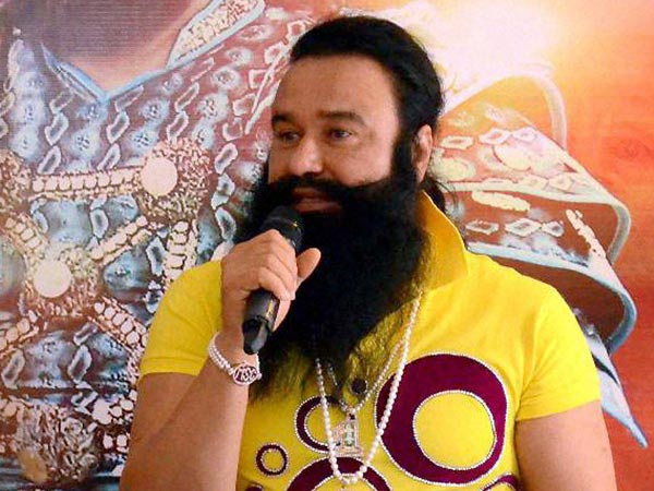 சுற்றுலாவாசிகளை ஈர்க்கும் குர்மீத் ராம் ரஹீமின் போர்ஷே கார்