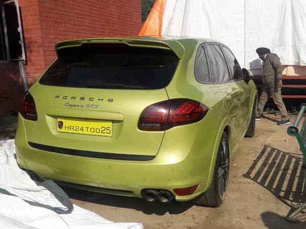 சுற்றுலாவாசிகளை ஈர்க்கும் குர்மீத் ராம் ரஹீமின் போர்ஷே கார்