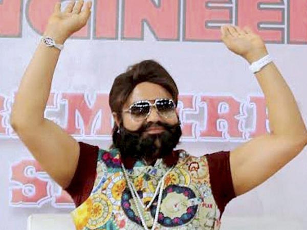 சுற்றுலாவாசிகளை ஈர்க்கும் குர்மீத் ராம் ரஹீமின் போர்ஷே கார்