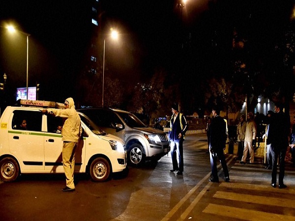 புத்தாண்டு கொண்டாட்டம்: வாகன ஓட்டிகளுக்கு புதிய கட்டுபாடுகள்