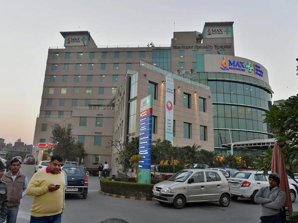 கார் எஞ்சினை நீண்ட நேரம் ஐட்லிங்கில் விடக்கூடாது தெரியுமா? கார் எஞ்சினை நீண்ட நேரம் ஐட்லிங்கில் விடக்கூடாது தெரியுமா?