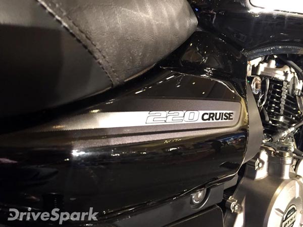 சுஸுகி Vs பஜாஜ்: இன்ட்ரூடர் 150-க்கு போட்டி அவென்ச்சர் 180 மாடல்