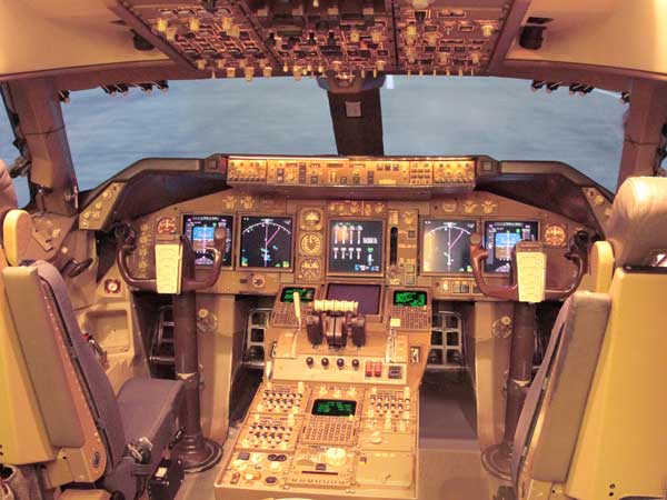 விமானிகளின் வாழ்க்கையின் தெரிந்திராத மறுபக்கம்!