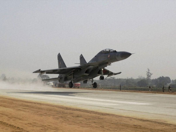 விமான டயர்கள் குறித்து வியக்க வைக்கும் சுவாரஸ்யங்கள்