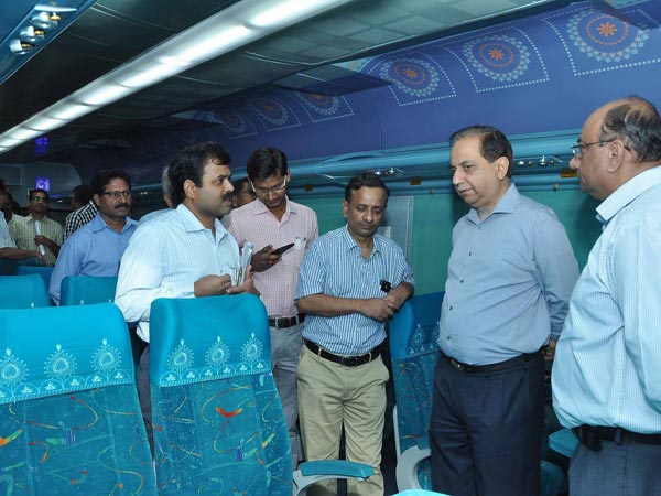 கூடுதல் சொகுசு வசதிகளுடன் வரும் சென்னை- பெங்களூர் சதாப்தி எக்ஸ்பிரஸ் ரயில்!