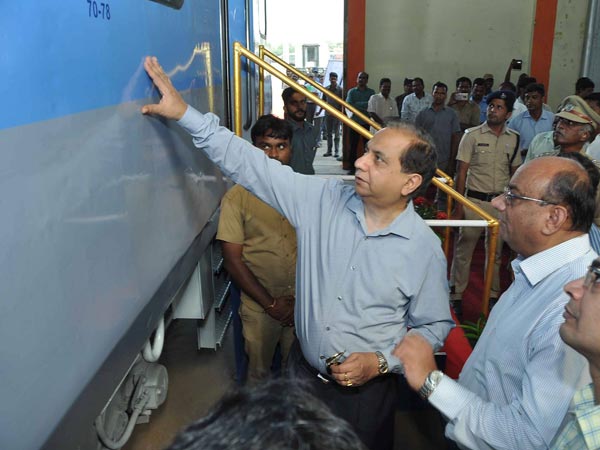 கூடுதல் சொகுசு வசதிகளுடன் வரும் சென்னை- பெங்களூர் சதாப்தி எக்ஸ்பிரஸ் ரயில்!