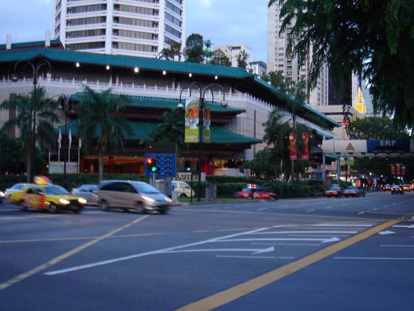 2020-ம் ஆண்டு வரை சிங்கப்பூரில் கார் விற்பனை நிறுத்தம்..!!