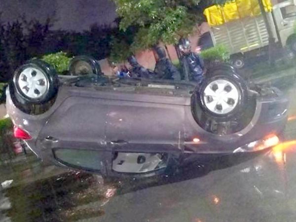 பல்டியடித்த டாடா டியாகோ கார்... ஆச்சர்யம் என்னன்னா?