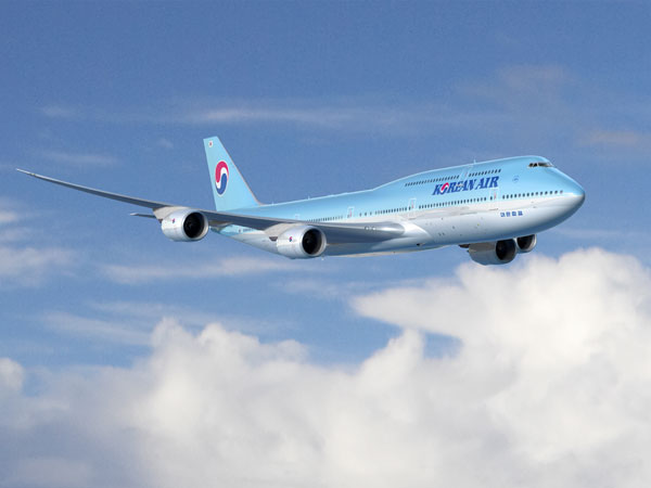 02. போயிங் 747-400