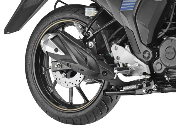 புதிய அம்சத்துடன் வெளியான யமஹா எஃப்இசட்- எஸ் எஃப் 1 பைக் 