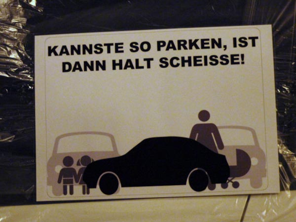 இந்த ஊரில் முறைகேடாக கார் பார்க் செய்தால் அவ்வளவுதான்..!!