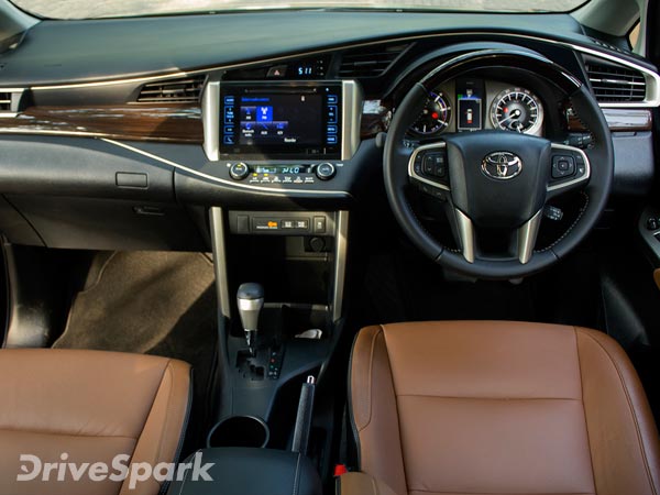 இன்டீரியர் இன்டீரியர்