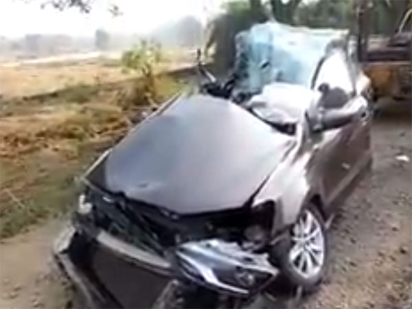 டீன் ஏஜ் பிள்ளைகள்கிட்ட கார் கொடுக்கும்போது ஒண்ணுக்கு ரெண்டு தடவை யோசிங்க! டீன் ஏஜ் பிள்ளைகள்கிட்ட கார் கொடுக்கும்போது ஒண்ணுக்கு ரெண்டு தடவை யோசிங்க!