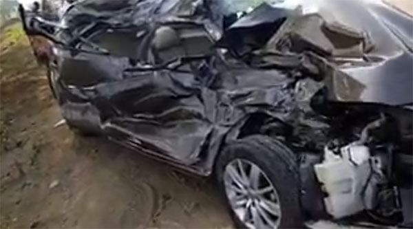 டீன் ஏஜ் பிள்ளைகள்கிட்ட கார் கொடுக்கும்போது ஒண்ணுக்கு ரெண்டு தடவை யோசிங்க! டீன் ஏஜ் பிள்ளைகள்கிட்ட கார் கொடுக்கும்போது ஒண்ணுக்கு ரெண்டு தடவை யோசிங்க!