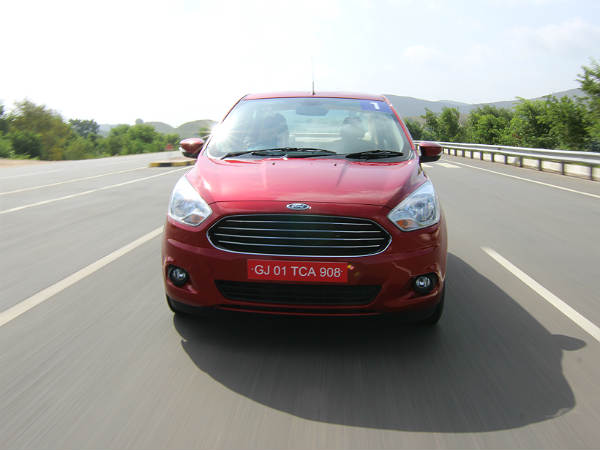 டீன் ஏஜ் பிள்ளைகள்கிட்ட கார் கொடுக்கும்போது ஒண்ணுக்கு ரெண்டு தடவை யோசிங்க! டீன் ஏஜ் பிள்ளைகள்கிட்ட கார் கொடுக்கும்போது ஒண்ணுக்கு ரெண்டு தடவை யோசிங்க!