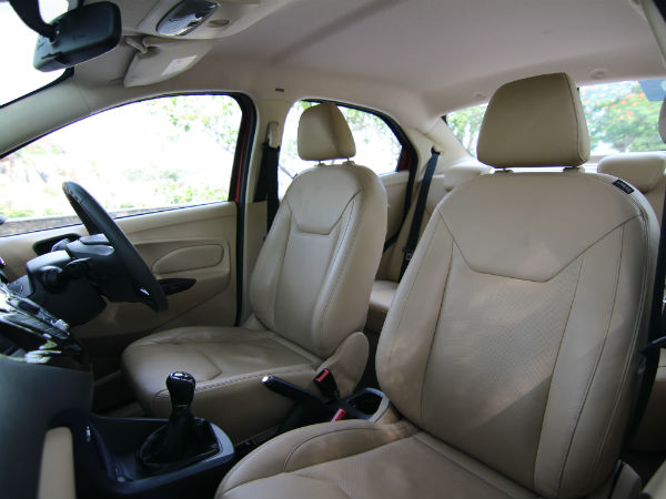 டீன் ஏஜ் பிள்ளைகள்கிட்ட கார் கொடுக்கும்போது ஒண்ணுக்கு ரெண்டு தடவை யோசிங்க! டீன் ஏஜ் பிள்ளைகள்கிட்ட கார் கொடுக்கும்போது ஒண்ணுக்கு ரெண்டு தடவை யோசிங்க!