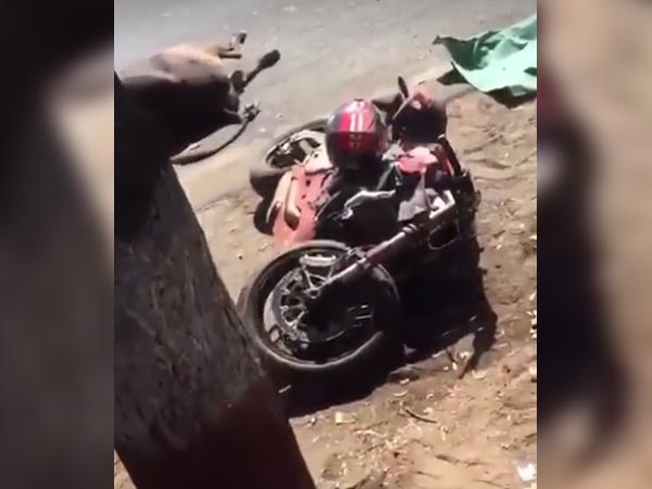 150 கிமீ வேகத்தில் எருமை மாட்டின் மீது மோதிய டுகாட்டி பைக்